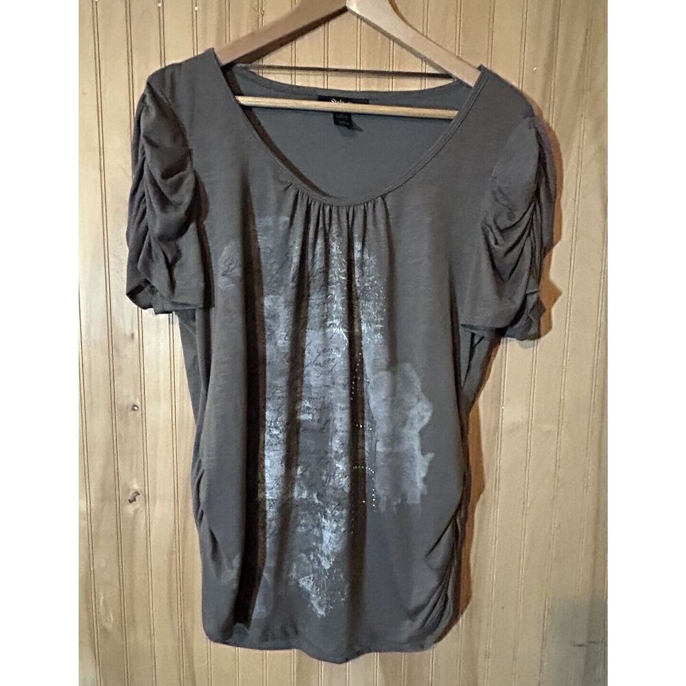 Style & Co Green Ruched Short Sleeves and Sides Beaded Graphic Print